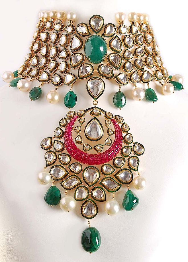 Naszyjnik ślubny polki aktorki Shilpy Shetty. Niezwykła indyjska biżuteria ślubna
