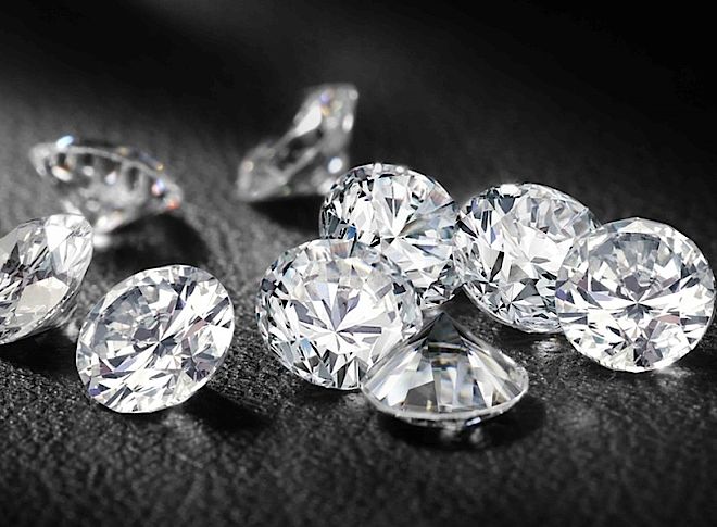 Oszlifowane diamenty. Rapaport: diamenty napędzają gospodarkę Indii