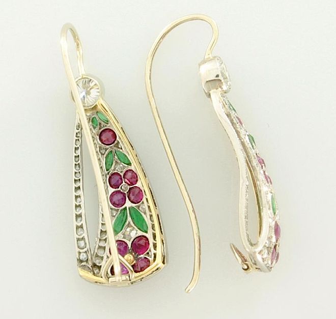 Kolczyki z brylantami, rubinami i szmaragdami. Kolczyki w Galerii BiżuBizarre