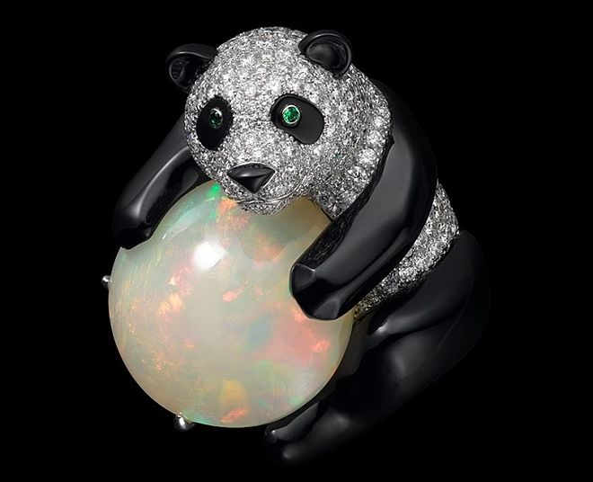 Panda w platynie Cartier, 16,01-karatowy opal w szlifie kaboszon. Odyseja z biżuterią Cartier - część 5, Chiny