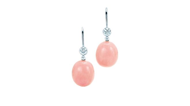 Kolczyki Tiffany z różowymi perłami muszlowymi. Różowe perły - pożądane cuda natury